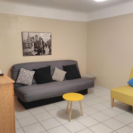 Апартаменты Beaucaire Studio Экстерьер фото